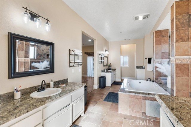 Detail Gallery Image 12 of 25 For 7332 Cygnet Rd, Phelan,  CA 92371 - 4 Beds | 3/1 Baths