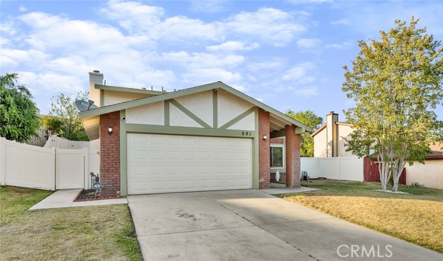 991 W King Street, Banning CA: https://media.crmls.org/medias/b956f457-74ea-4119-87d2-b4acc2940d39.jpg