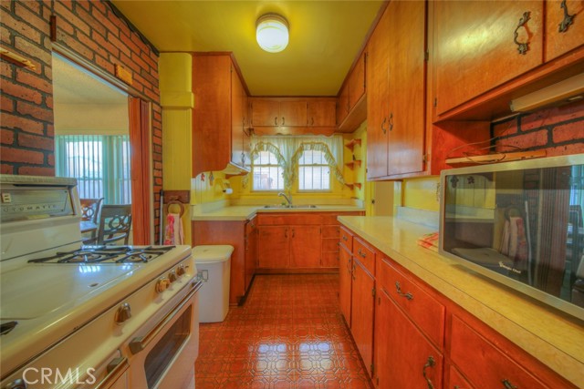 Detail Gallery Image 29 of 57 For 4202 Los Pinos Ave, San Diego,  CA 92113 - 3 Beds | 2 Baths