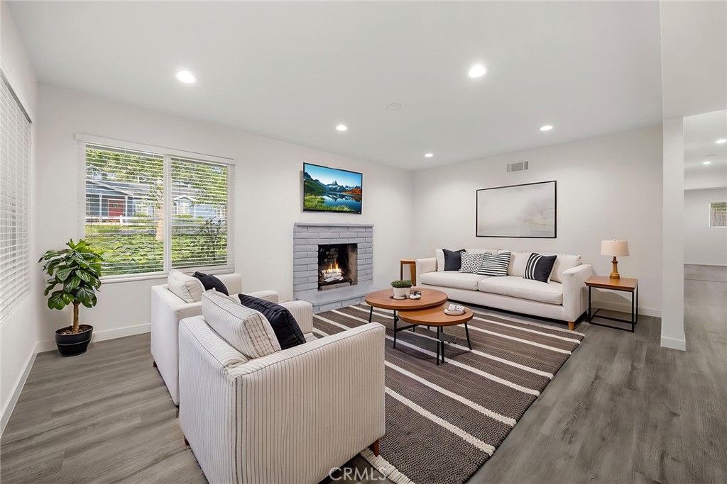 369 San Juan Way