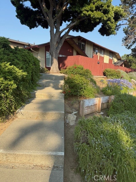 444 corcoran Avenue #4