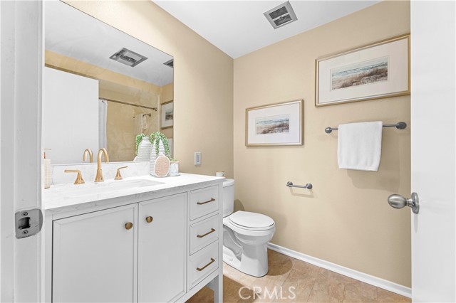 Detail Gallery Image 19 of 37 For 841 Ronda Sevilla #B,  Laguna Woods,  CA 92654 - 2 Beds | 2 Baths