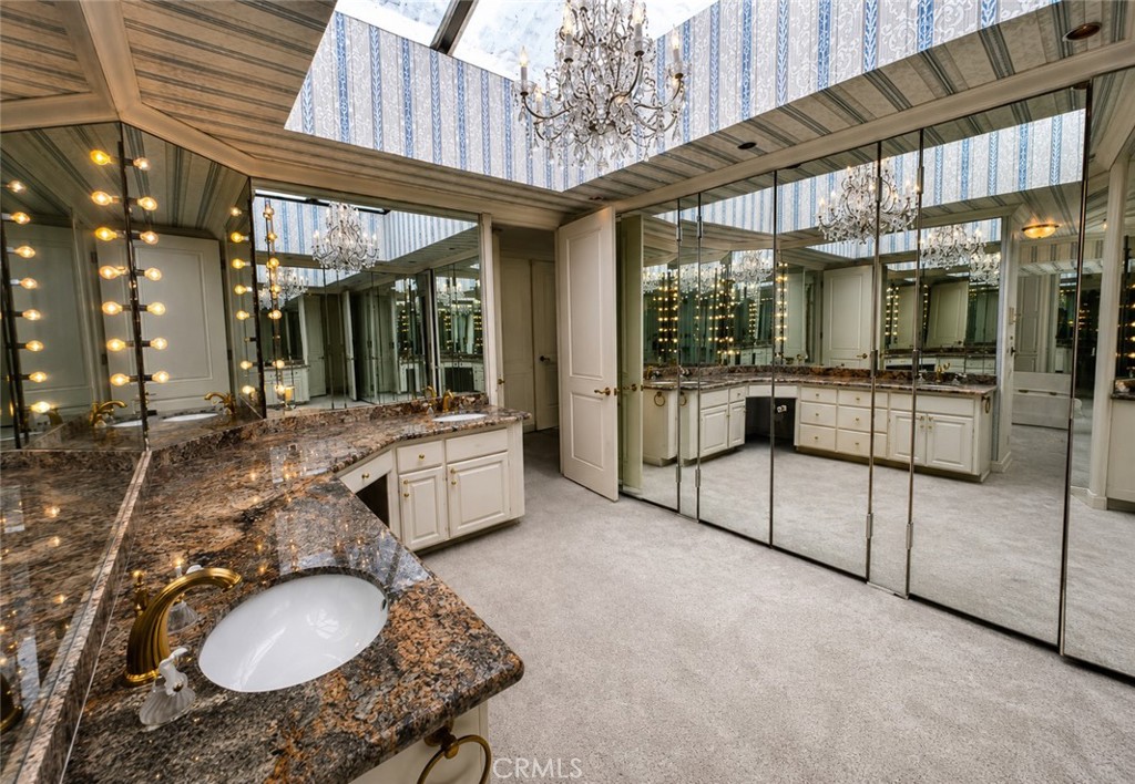7343 Almaden - photo 18