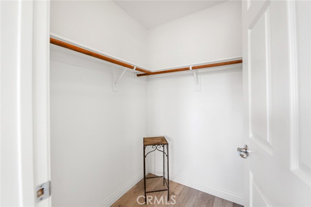 11226 Ravenna Lane, Porter Ranch CA: https://media.crmls.org/medias/b95b03a8-c8c5-48b0-a0d8-3fea06eda4a6.jpg