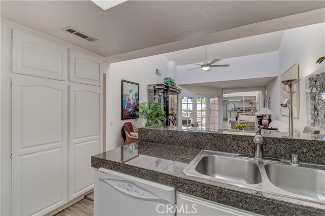 Image 9 for 500 Amado RD #420