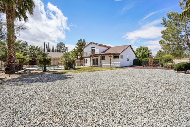 4644 Starstone Court, Palmdale CA: https://media.crmls.org/medias/b95ba1c3-0137-446a-b8f9-eb170850c569.jpg