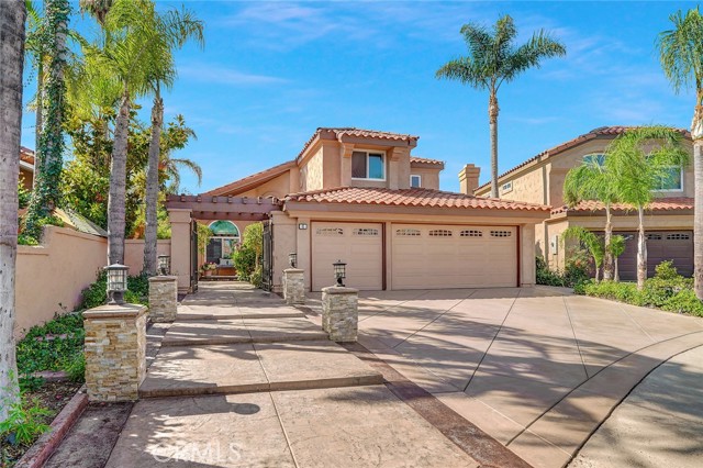 MLS# OC22194962