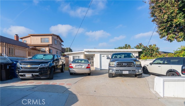 Detail Gallery Image 2 of 19 For 4487 W 131st St, Hawthorne,  CA 90250 - 2 Beds | 1 Baths