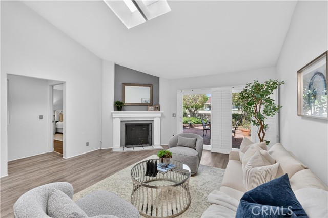 Detail Gallery Image 11 of 56 For 11 Park Vista, Irvine,  CA 92604 - 3 Beds | 2 Baths