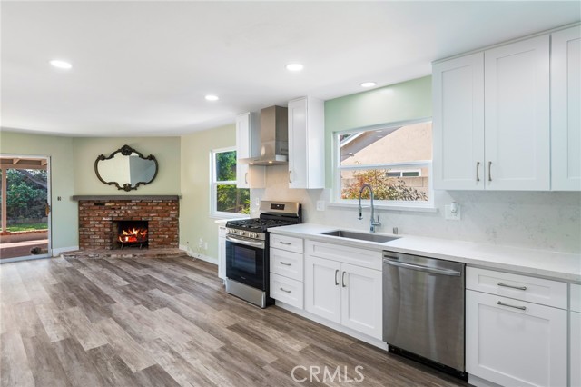 Detail Gallery Image 5 of 23 For 2706 E Athens Ave, Orange,  CA 92867 - 4 Beds | 2 Baths