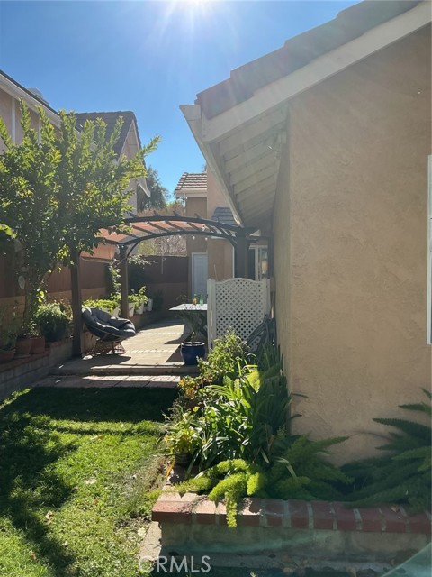 Detail Gallery Image 13 of 50 For 19849 Collins, Canyon Country,  CA 91351 - 3 Beds | 2 Baths