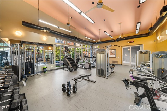 9 Compass Court, Aliso Viejo CA: https://media.crmls.org/medias/b95e19ba-305a-482c-b355-de524b28c6fc.jpg