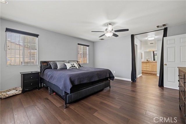 30045 Marvin Avenue, Castaic CA: https://media.crmls.org/medias/b95ea1e3-58cc-43ba-ba31-7b1fb680959f.jpg