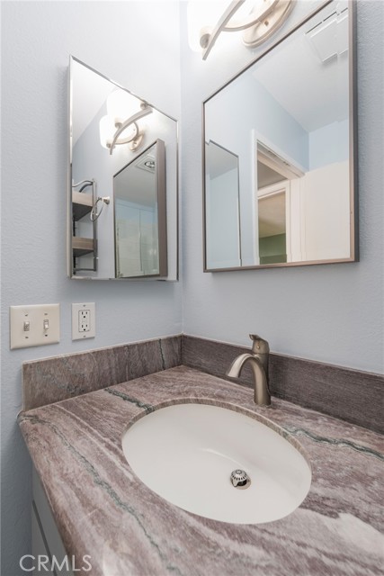 Detail Gallery Image 22 of 38 For 6020 Bixby Village #63,  Long Beach,  CA 90803 - 1 Beds | 1 Baths
