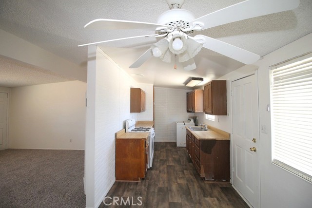 Detail Gallery Image 14 of 26 For 34150 Woods Ave, Barstow,  CA 92311 - 3 Beds | 1 Baths