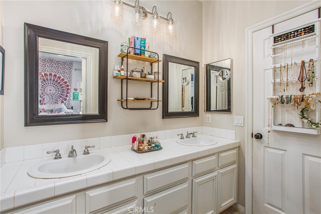 MLS #IG25138839 image #27