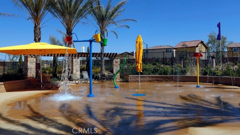 https://media.crmls.org/medias/b9612f34-5750-4330-8ee1-cc04bb6882c6.jpg?preset=X-Large