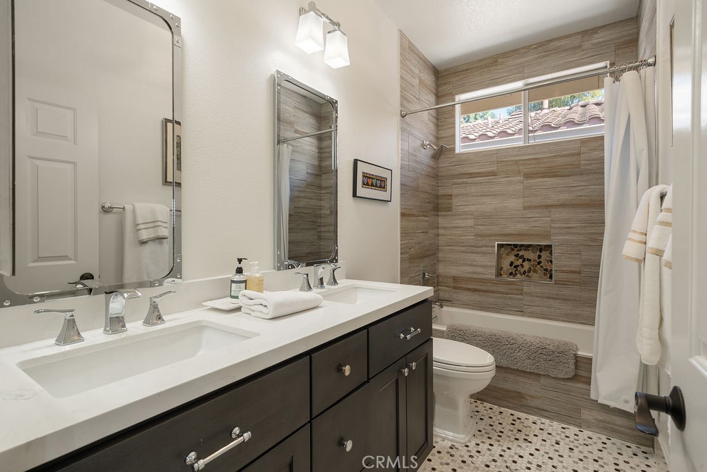 MLS #OC26159376 image #40