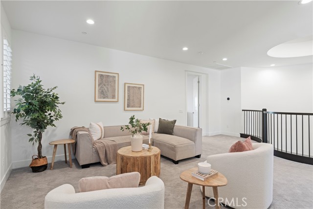Detail Gallery Image 13 of 53 For 20526 W Deer Grass Ct, Porter Ranch,  CA 91326 - 5 Beds | 5/1 Baths