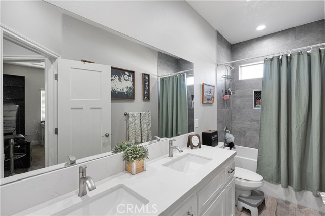18950 Pachappa Road, Apple Valley CA: https://media.crmls.org/medias/b962681a-fc27-4b94-b37d-01aafb592086.jpg