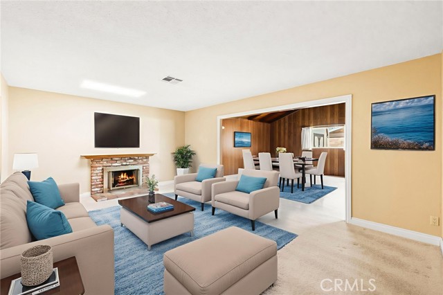 6051 Santa Barbara Avenue, Garden Grove CA: https://media.crmls.org/medias/b962a13a-17e4-4c84-9ebc-6898d8b73d0a.jpg