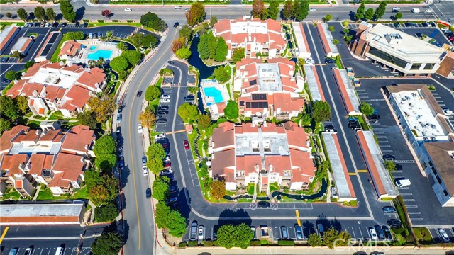 Detail Gallery Image 42 of 45 For 16551 Grunion Lane #204,  Huntington Beach,  CA 92649 - 2 Beds | 2 Baths