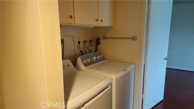 Detail Gallery Image 10 of 13 For 22619 Nadine Cir #B,  Torrance,  CA 90505 - 2 Beds | 1/1 Baths