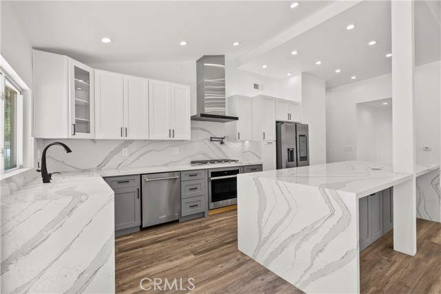 4825 San Feliciano Drive, Woodland Hills CA: https://media.crmls.org/medias/b96778c7-ccbd-4494-9c74-6e9d7b5b60c2.jpg
