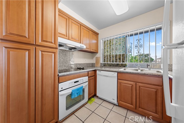 Image 12 of 30 For 402 Alhambra Avenue H