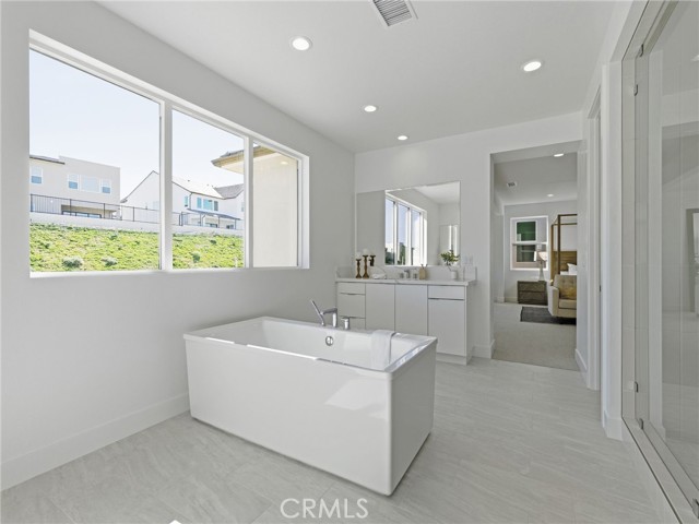 27627 Juniper Lane, Valencia CA: https://media.crmls.org/medias/b9681260-b10c-446f-8f96-e962c22fa1db.jpg