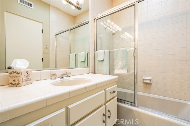 5426 Heron Bay