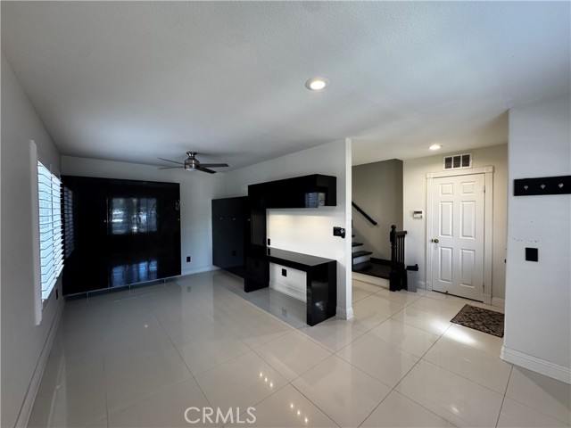 Detail Gallery Image 13 of 75 For 10 Ivy Lane, Irvine,  CA 92602 - 4 Beds | 2/1 Baths