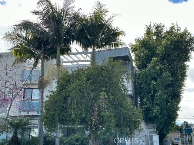 1148 Stanford Street, Santa Monica CA: https://media.crmls.org/medias/b96a2270-b7cf-4743-baaa-586672a8f2e4.jpg