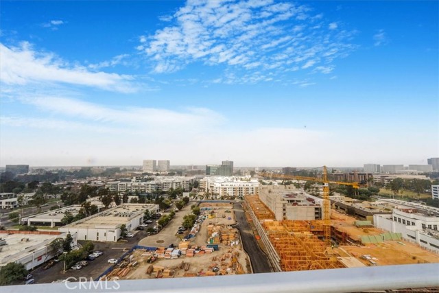 3059 Scholarship, Irvine CA: https://media.crmls.org/medias/b96b9520-d317-4582-9653-a074456b6718.jpg