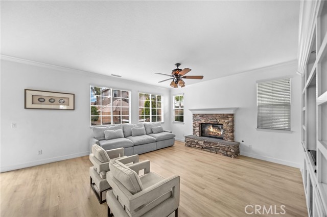 Detail Gallery Image 7 of 47 For 46236 Shade Tree Ct, Temecula,  CA 92592 - 4 Beds | 3 Baths
