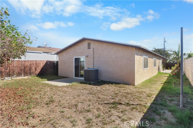 10829 Firmona Avenue photo 32