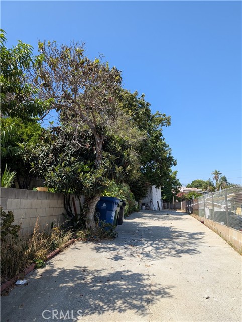 3231 Inez Street, Los Angeles CA: https://media.crmls.org/medias/b96caf85-e2e0-425a-b456-6004b7ff568d.jpg