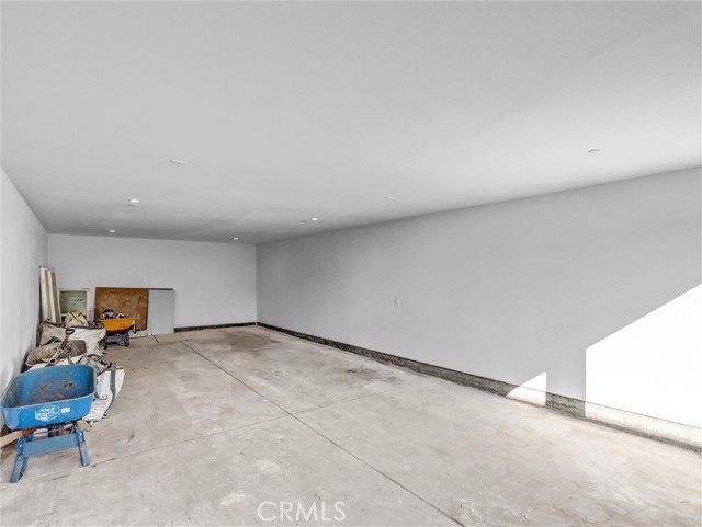 Detail Gallery Image 27 of 27 For 1231 S Rowan Ave, Los Angeles,  CA 90023 - 5 Beds | 5 Baths