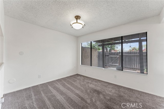 Detail Gallery Image 13 of 30 For 6567 Carioca Ln, Riverside,  CA 92506 - 3 Beds | 2/1 Baths