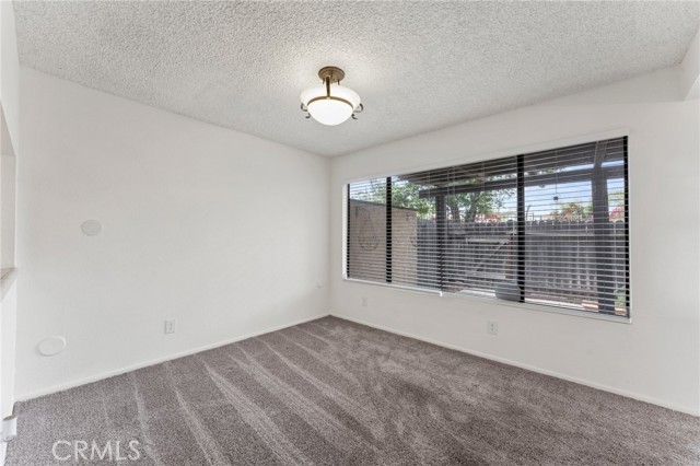 Detail Gallery Image 13 of 30 For 6567 Carioca Ln, Riverside,  CA 92506 - 3 Beds | 2/1 Baths