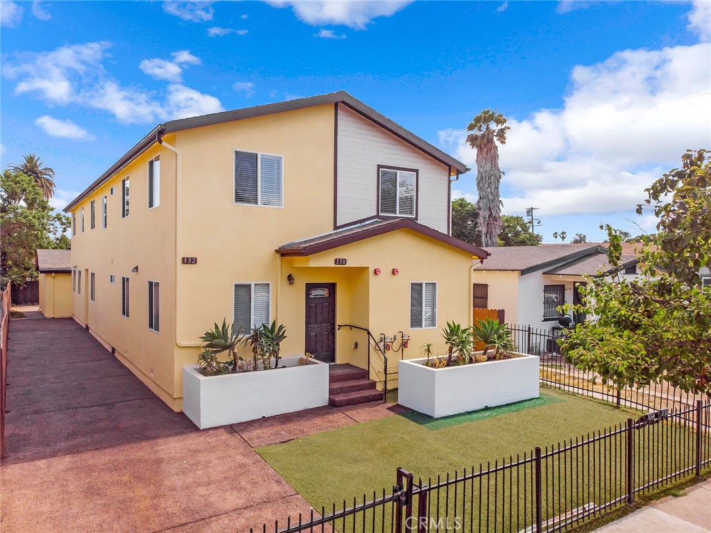 330 E 101st Street, Los Angeles, CA 90003
