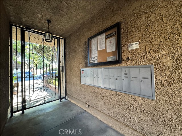 Detail Gallery Image 23 of 26 For 3219 Colorado, Santa Monica,  CA 90404 - 2 Beds | 2 Baths