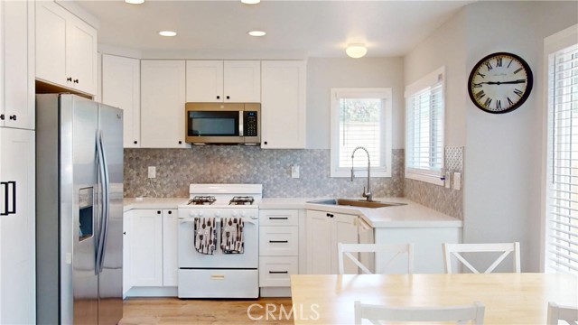 8161 Haven View Drive, Jurupa Valley CA: https://media.crmls.org/medias/b971fe3c-96b4-4d1c-9c09-863dbbc89b3f.jpg