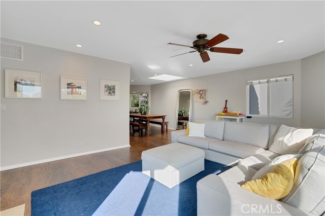 Detail Gallery Image 14 of 65 For 1419 Monterey, Hermosa Beach,  CA 90254 - 3 Beds | 2/1 Baths