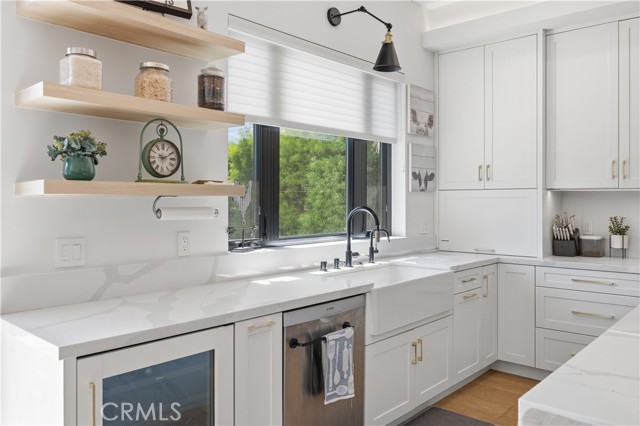 Detail Gallery Image 11 of 41 For 2504 Fisk Ln, Redondo Beach,  CA 90278 - 4 Beds | 3/1 Baths