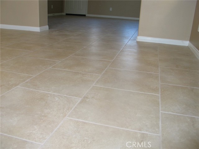 27720 Elderberry Street, Murrieta CA: https://media.crmls.org/medias/b972d811-54b9-4543-a366-ee484f762da1.jpg
