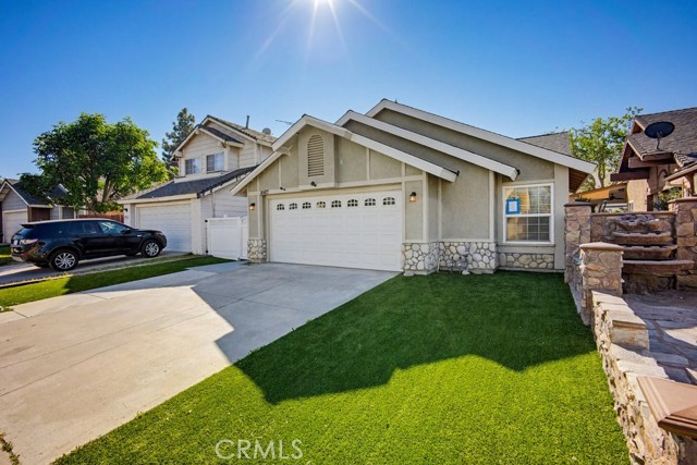 Detail Gallery Image 4 of 36 For 14477 El Contento, Fontana,  CA 92337 - 3 Beds | 2 Baths