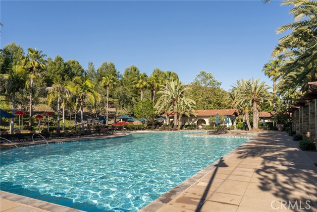 15 Clover, Lake Forest CA: https://media.crmls.org/medias/b97356fe-5218-4121-ac94-36d61a2af336.jpg