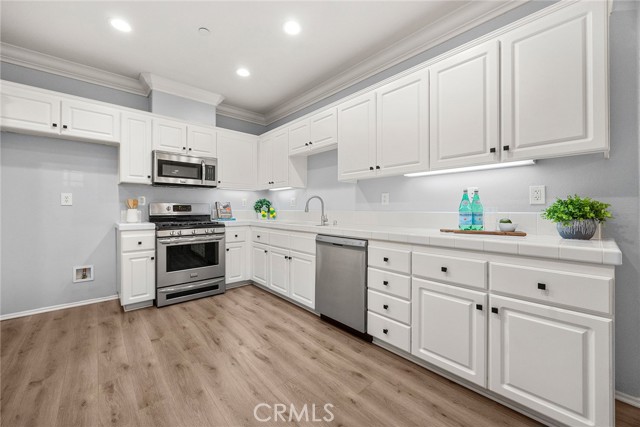 15740 Agave Avenue, Chino CA: https://media.crmls.org/medias/b974cf03-745f-4057-831c-0ce29fba5e5c.jpg