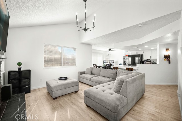 Detail Gallery Image 5 of 35 For 8213 Birch St, Bakersfield,  CA 93311 - 3 Beds | 1/1 Baths